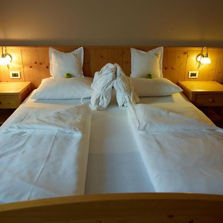 Hotel Tiefenbrunn Gardensuites & Breakfast 라나 외부 사진