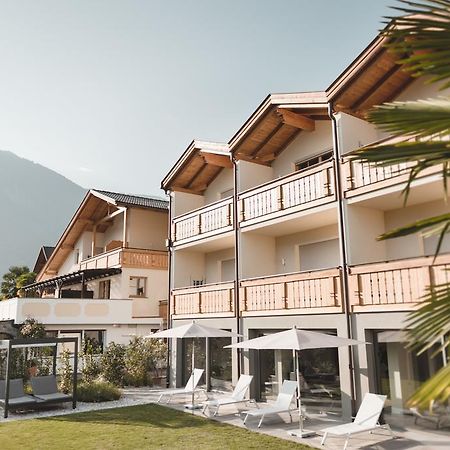 Hotel Tiefenbrunn Gardensuites & Breakfast 라나 외부 사진