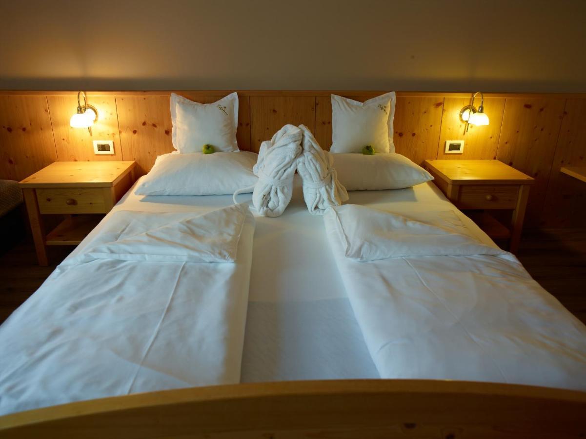 Hotel Tiefenbrunn Gardensuites & Breakfast 라나 외부 사진