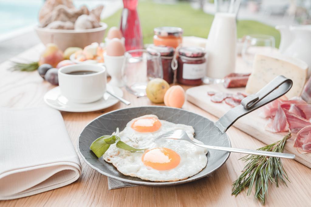 Hotel Tiefenbrunn Gardensuites & Breakfast 라나 외부 사진