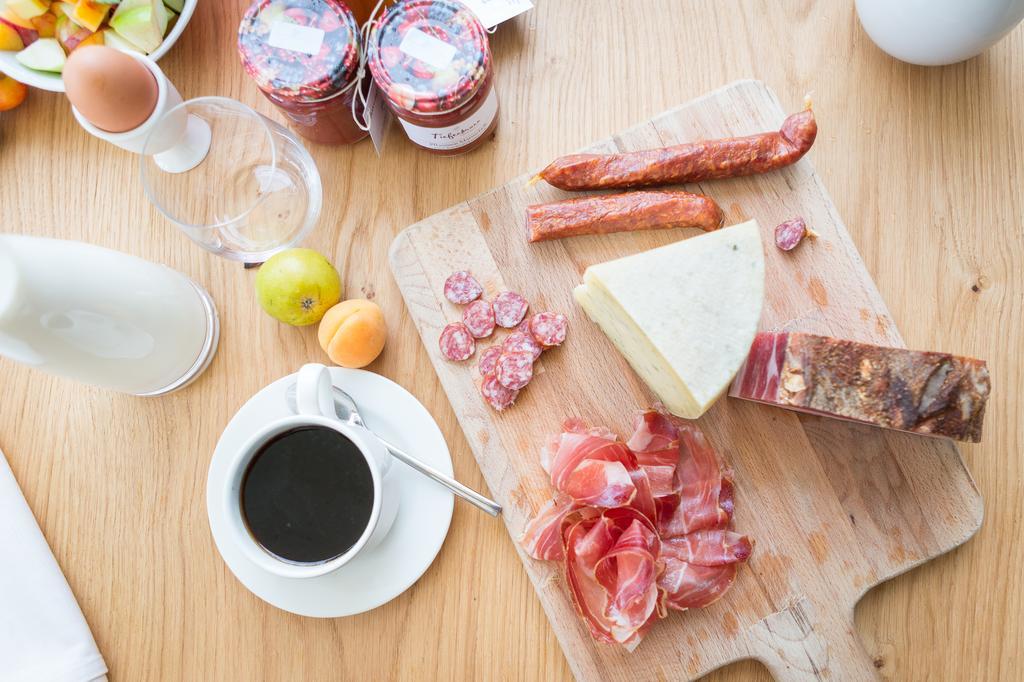 Hotel Tiefenbrunn Gardensuites & Breakfast 라나 외부 사진