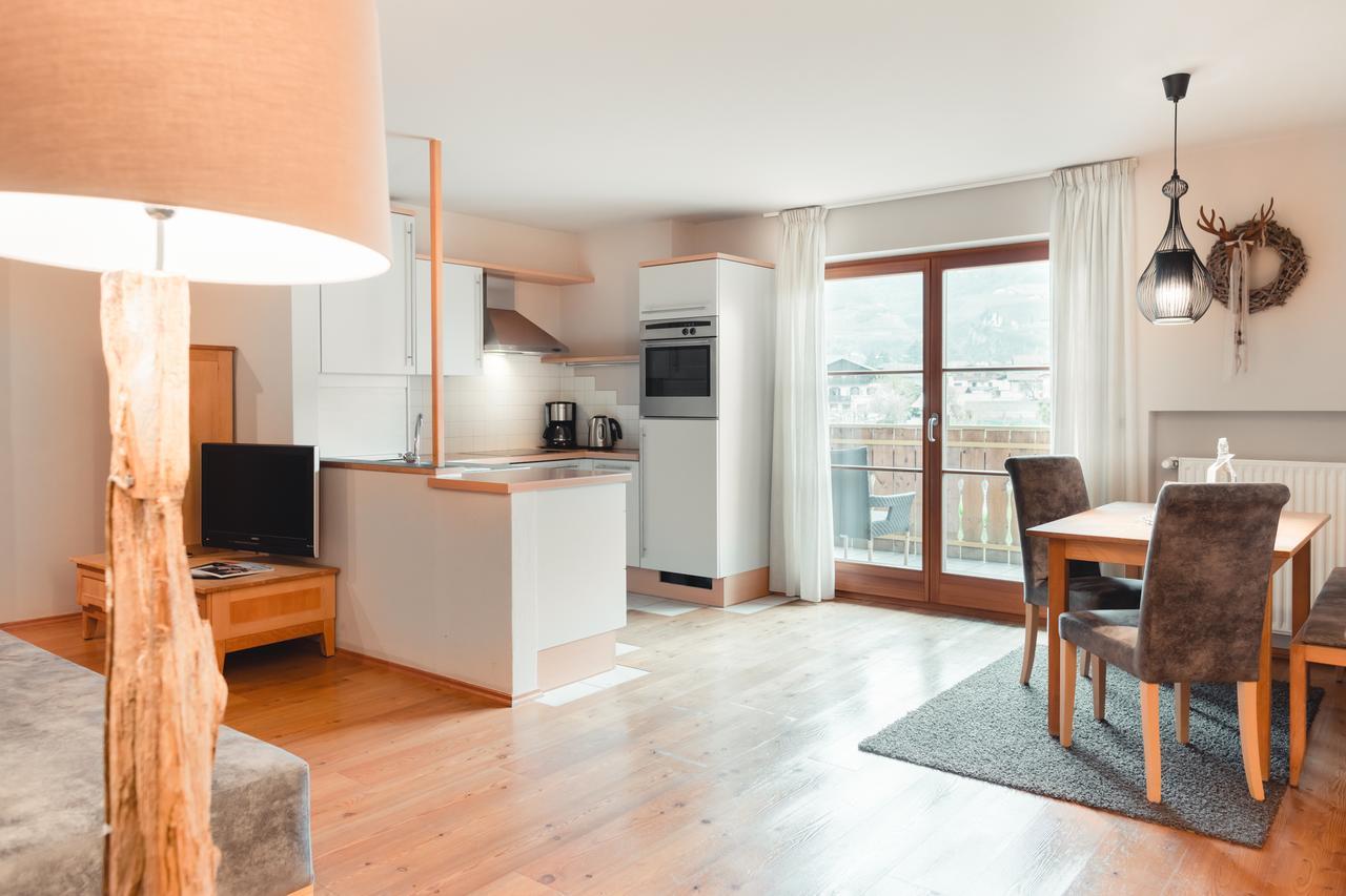 Hotel Tiefenbrunn Gardensuites & Breakfast 라나 외부 사진