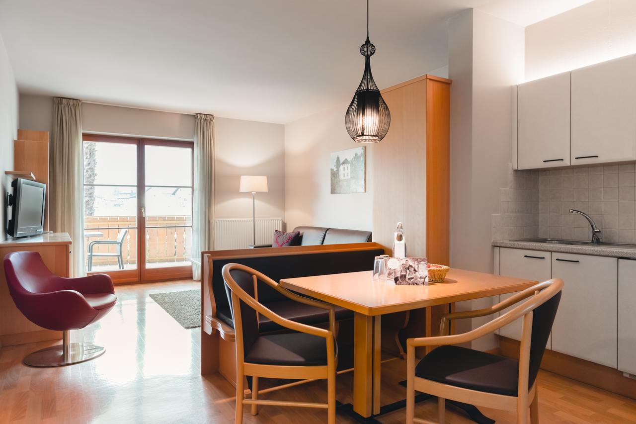 Hotel Tiefenbrunn Gardensuites & Breakfast 라나 외부 사진