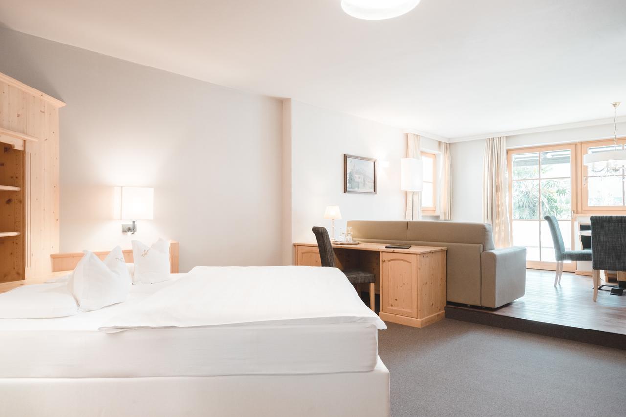 Hotel Tiefenbrunn Gardensuites & Breakfast 라나 외부 사진